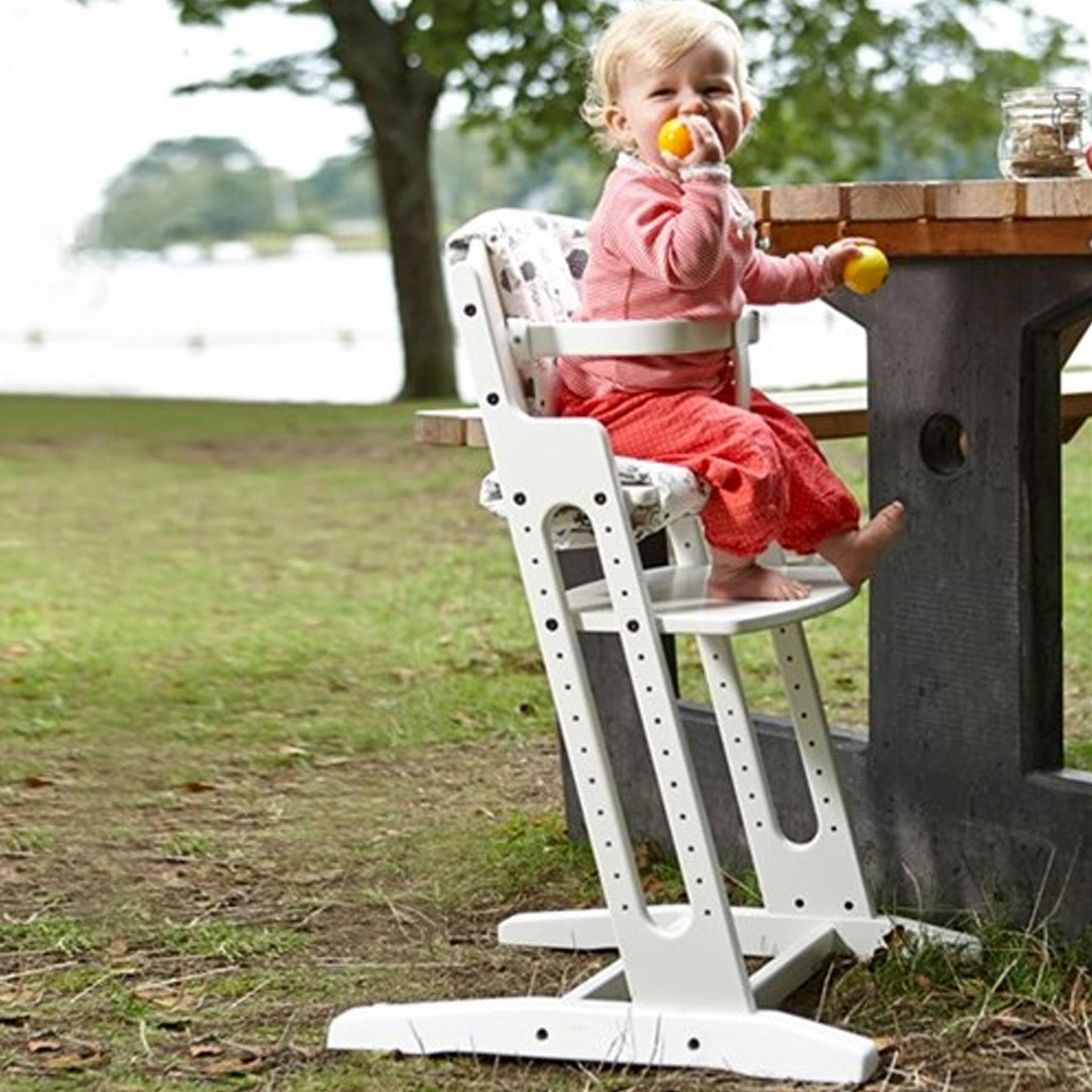 46755096_danchair-seggiolone-pappa-legno-danese-cresce-bambino-lifestyle.jpg